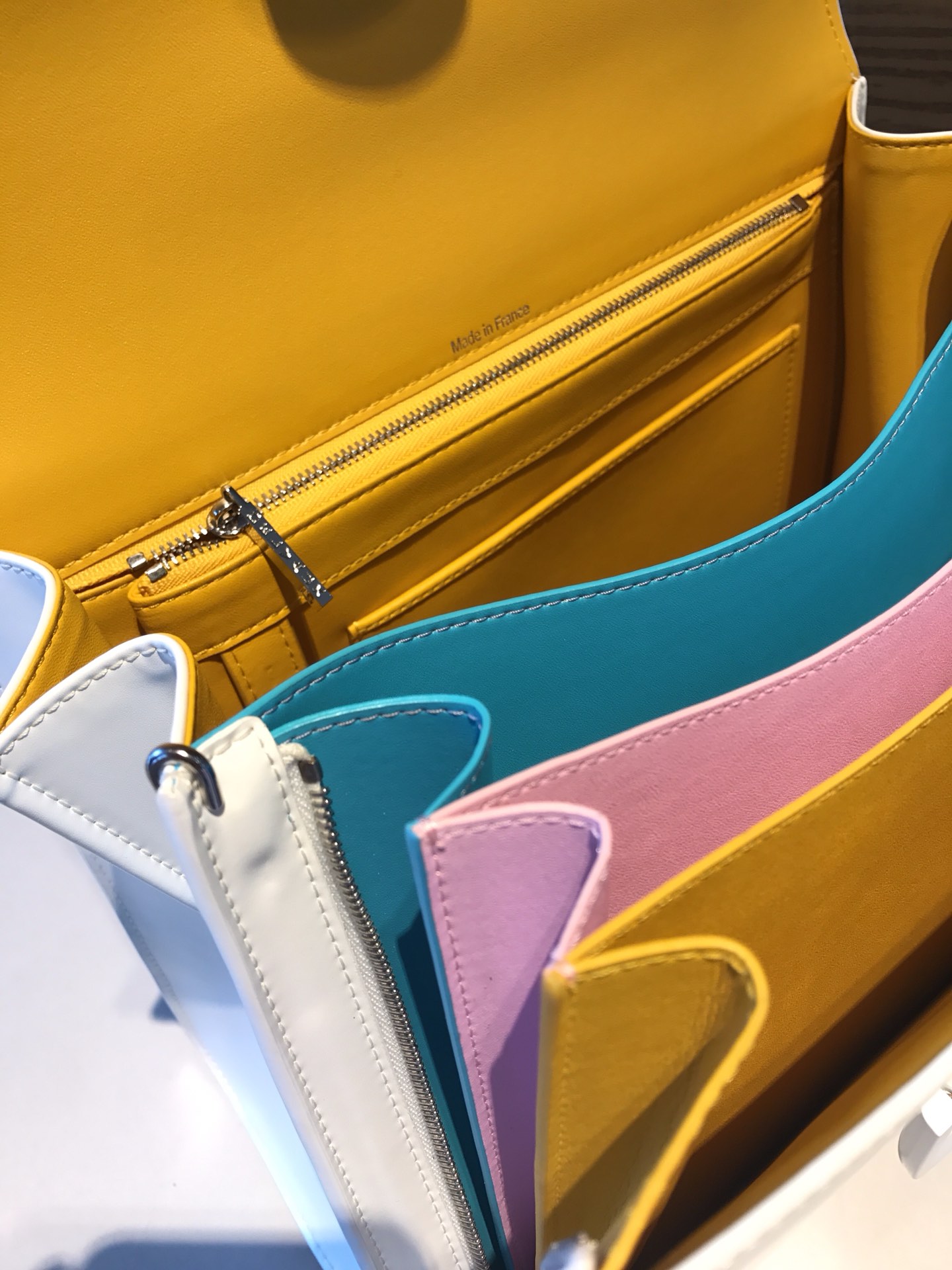 델보 브리앙 매직 박스백